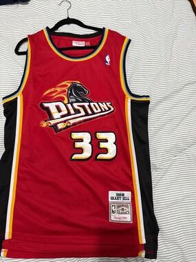 Mitchell & Ness Red Detroit Pistons #33 Hardwood Classics Jersey
